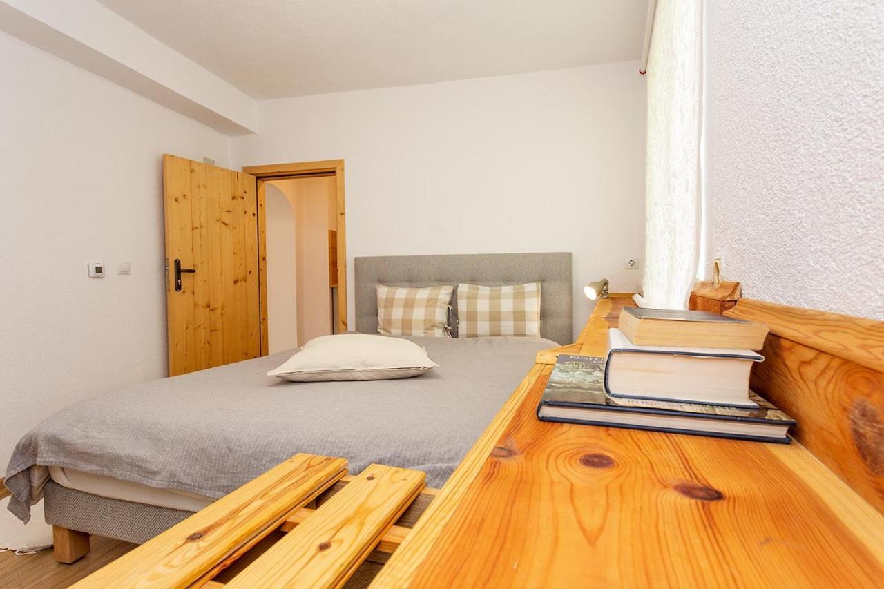 Garmen Hills Guest Houses Exterior foto