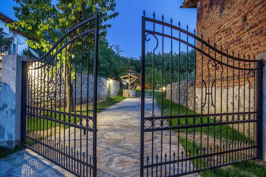 Garmen Hills Guest Houses Exterior foto
